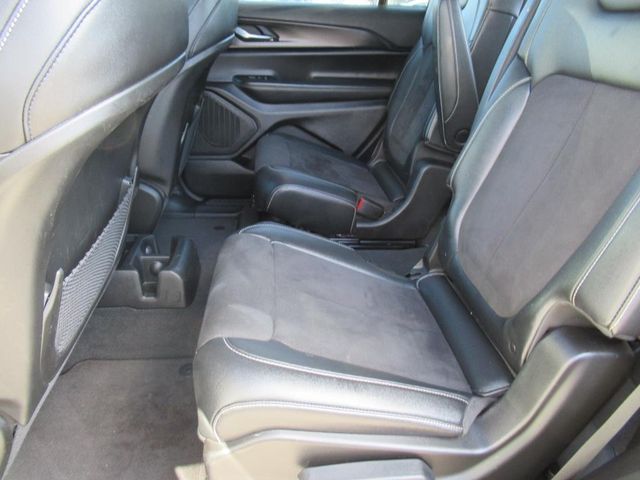 2023 Jeep Grand Cherokee Altitude photo 25