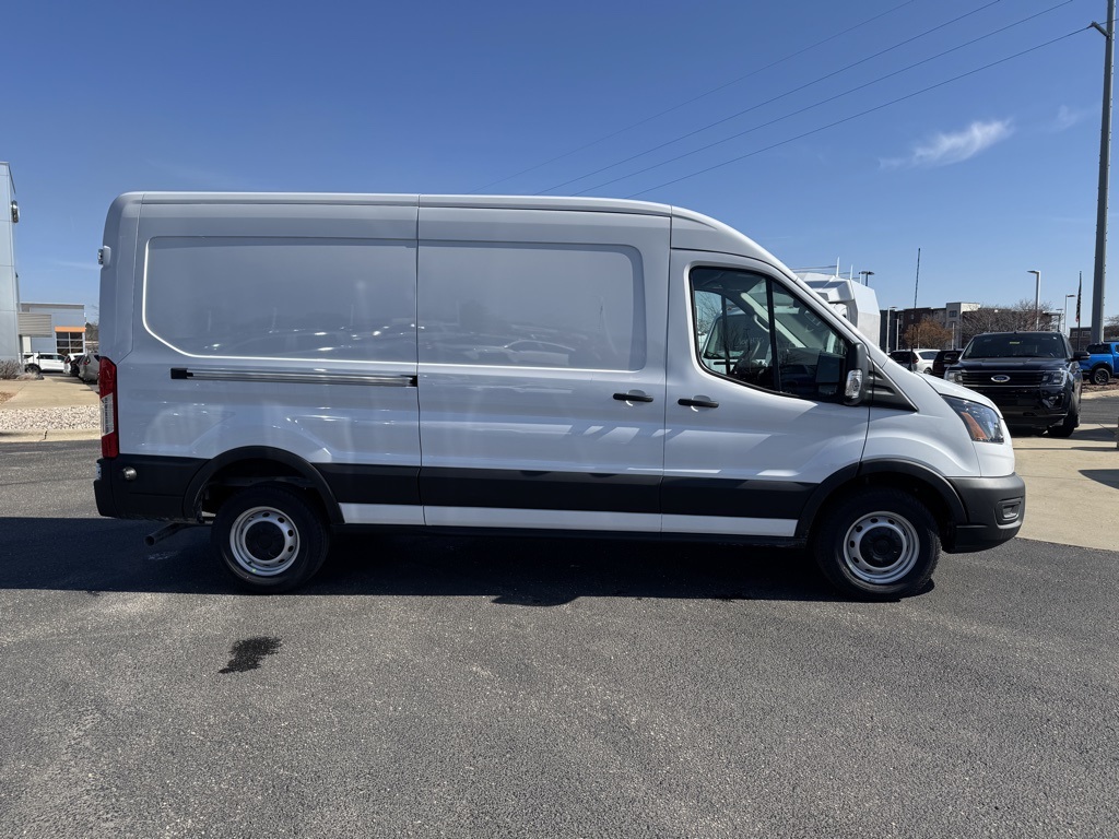 2025 Ford Transit photo 3