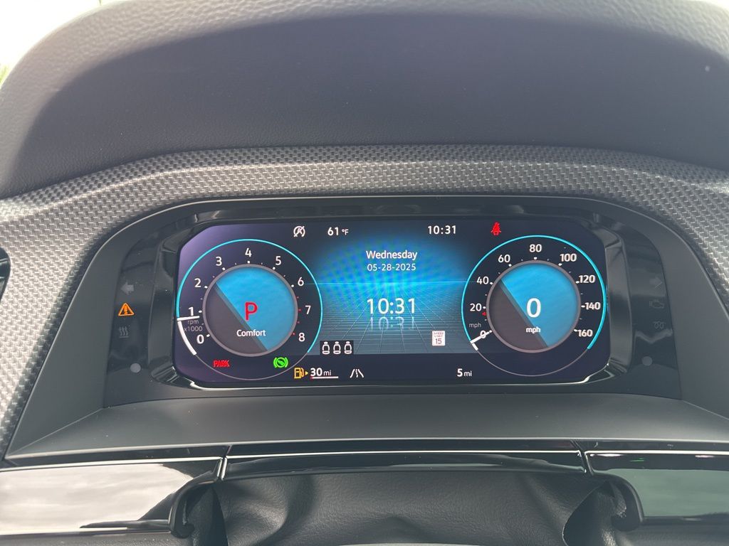 2025 Volkswagen Atlas Cross Sport SEL Premium R-Line photo 13