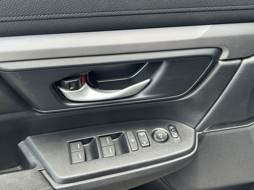 2020 Honda CR-V LX photo 17