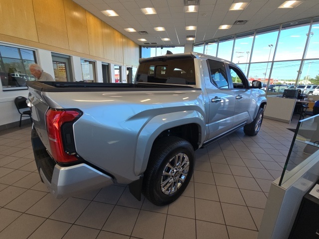 2025 Toyota Tacoma Limited photo 8