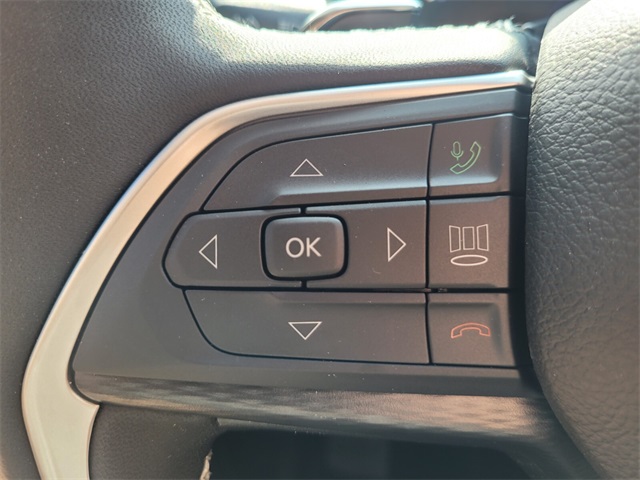 2025 Jeep Grand Cherokee Altitude photo 25