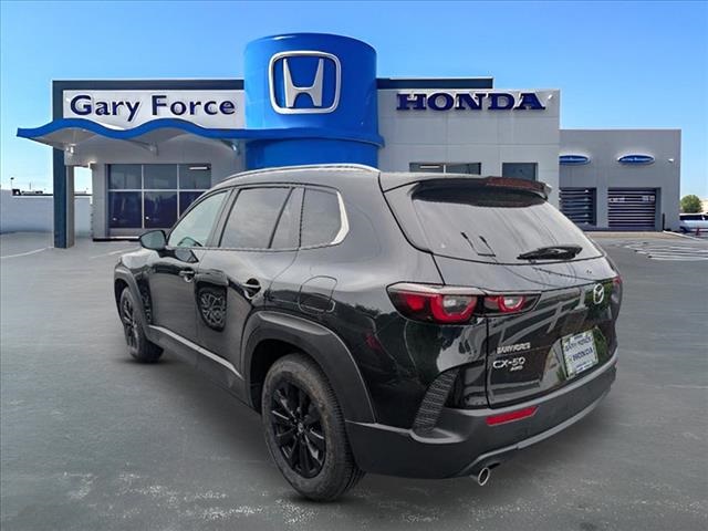 2024 Mazda CX-50 2.5 S Preferred photo 3