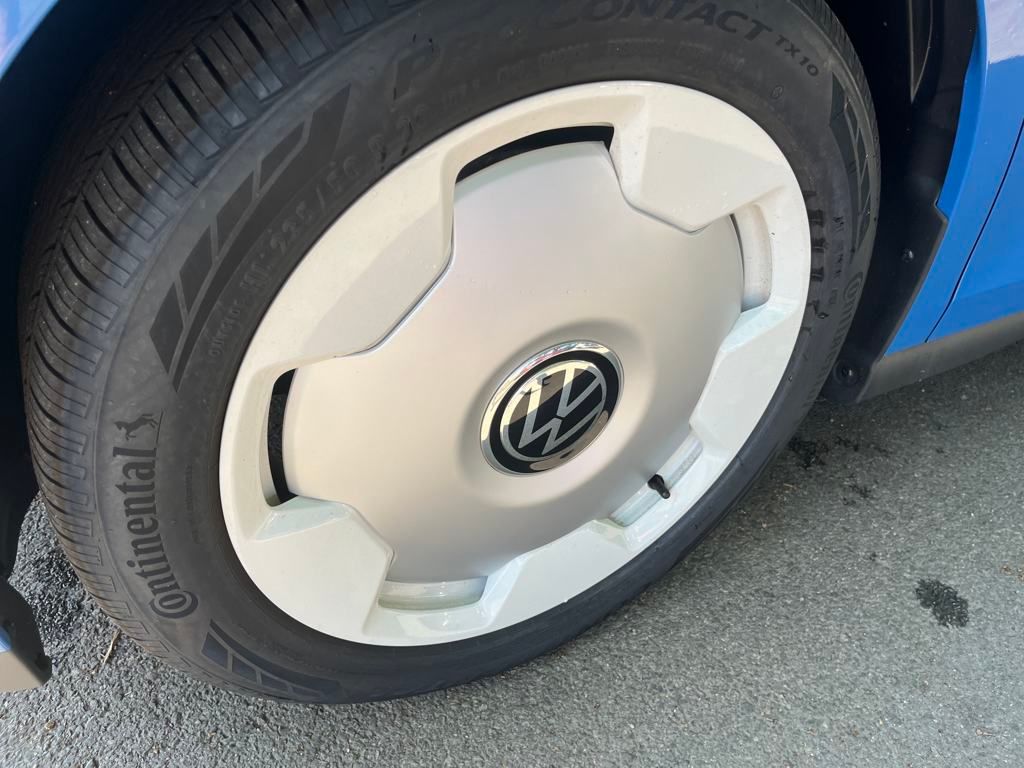 2025 Volkswagen ID. Buzz photo 2