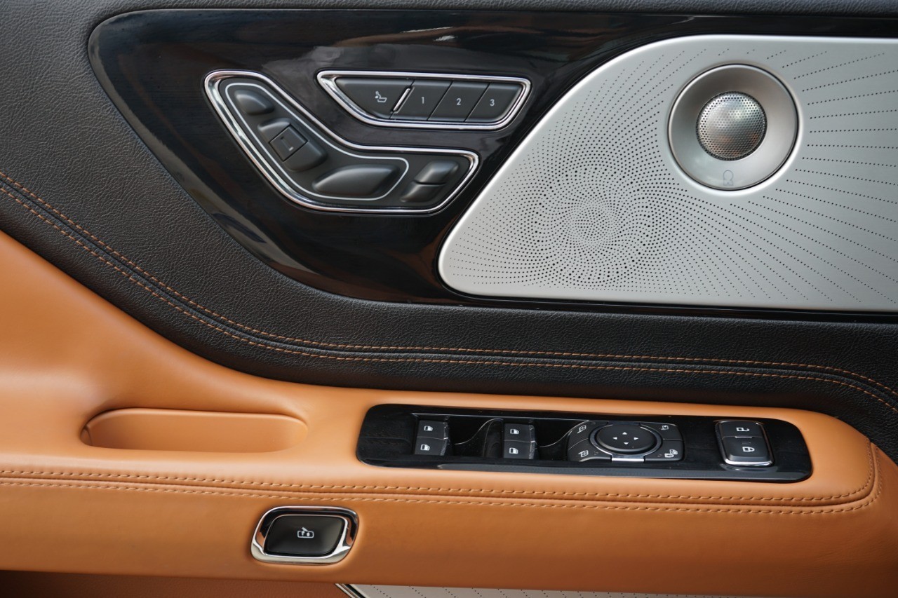 2022 Lincoln Aviator Black Label photo 23