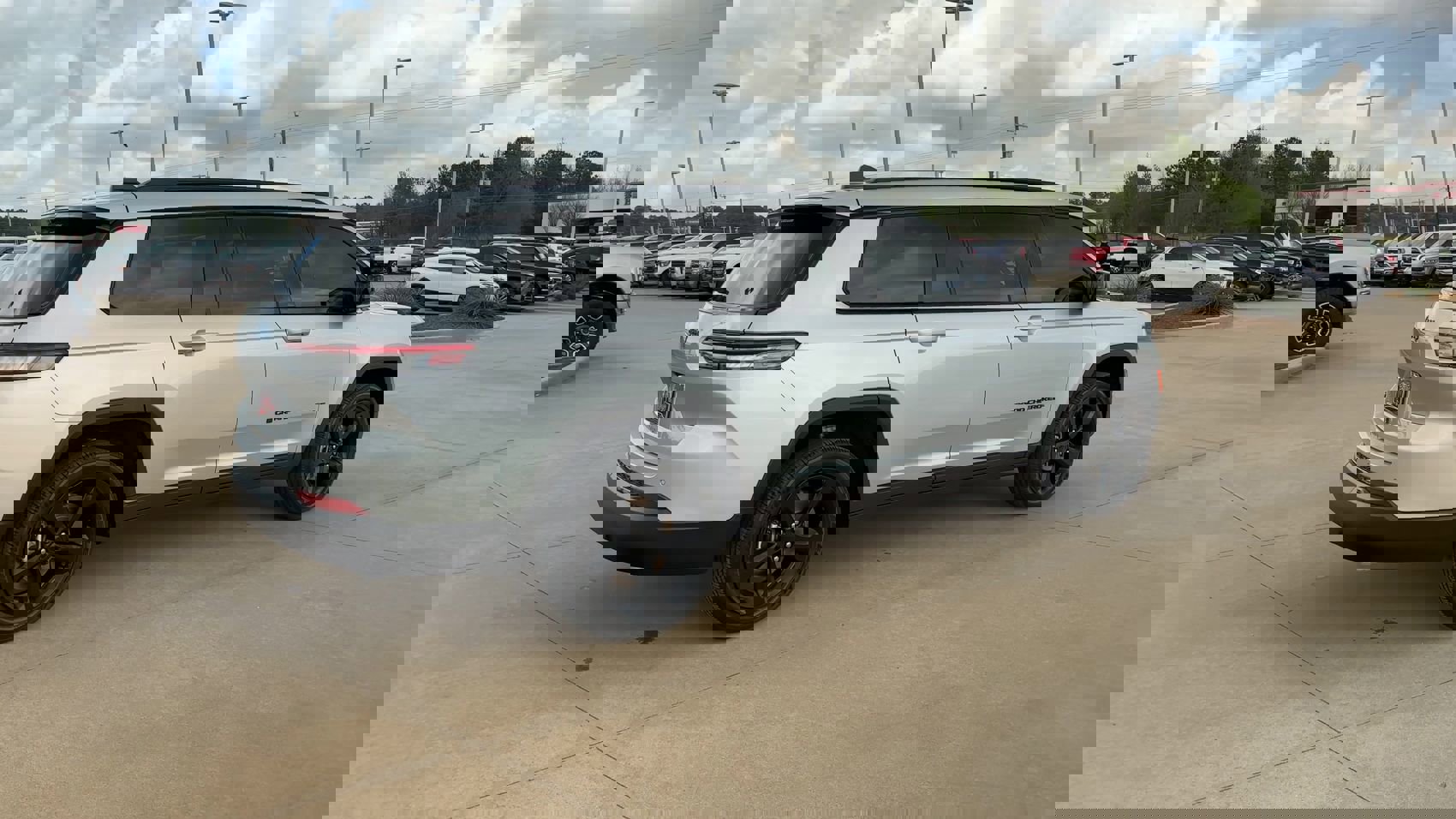 2025 Jeep Grand Cherokee Altitude X photo 8