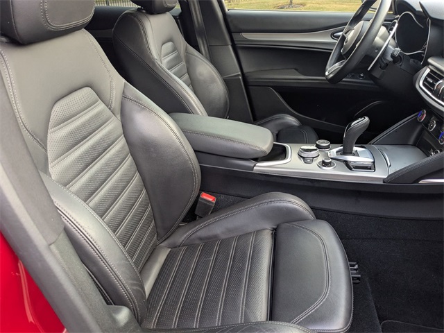 2022 Alfa Romeo Stelvio Ti photo 25