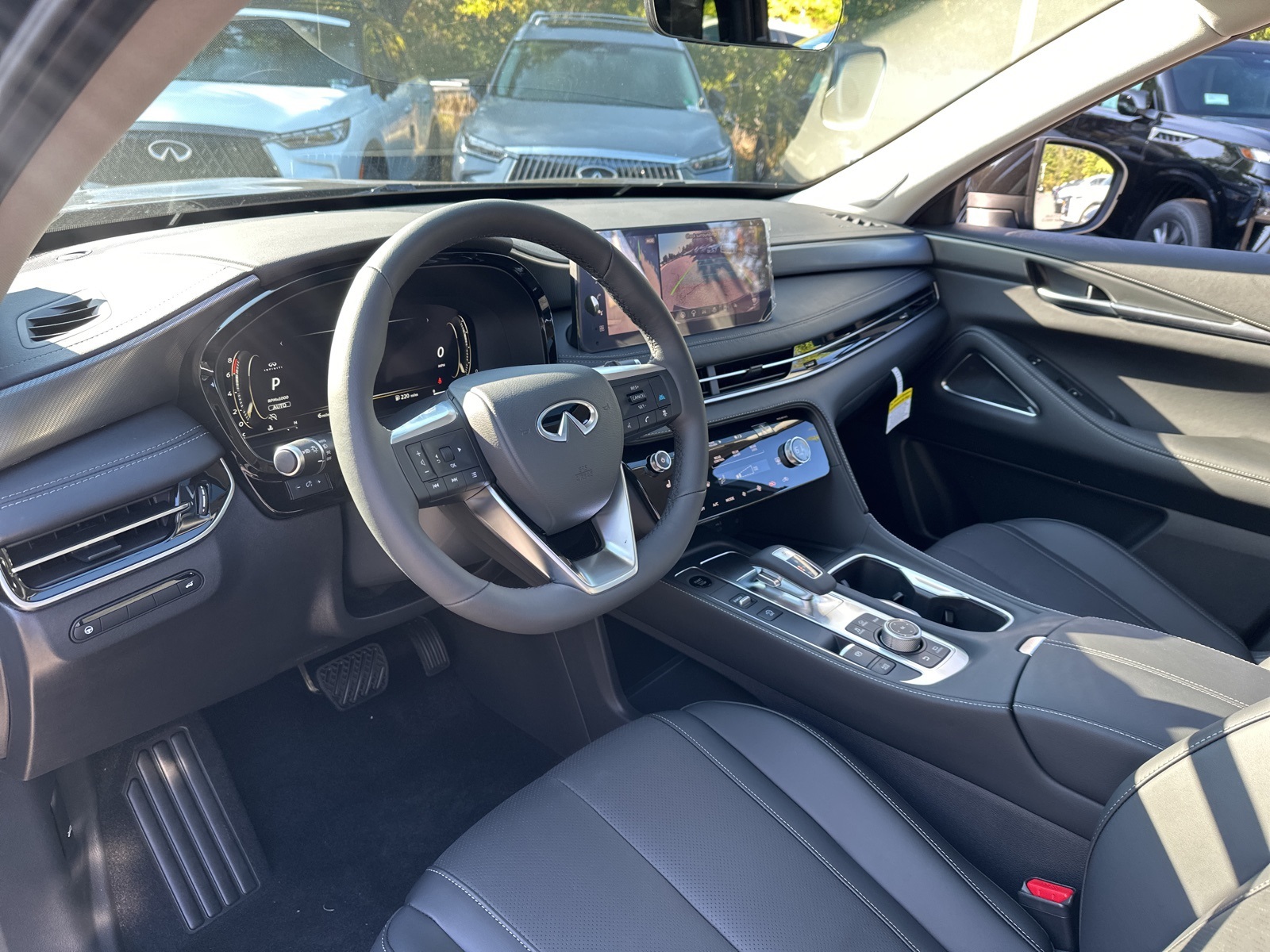 2026 Infiniti QX60 Luxe AWD photo 8