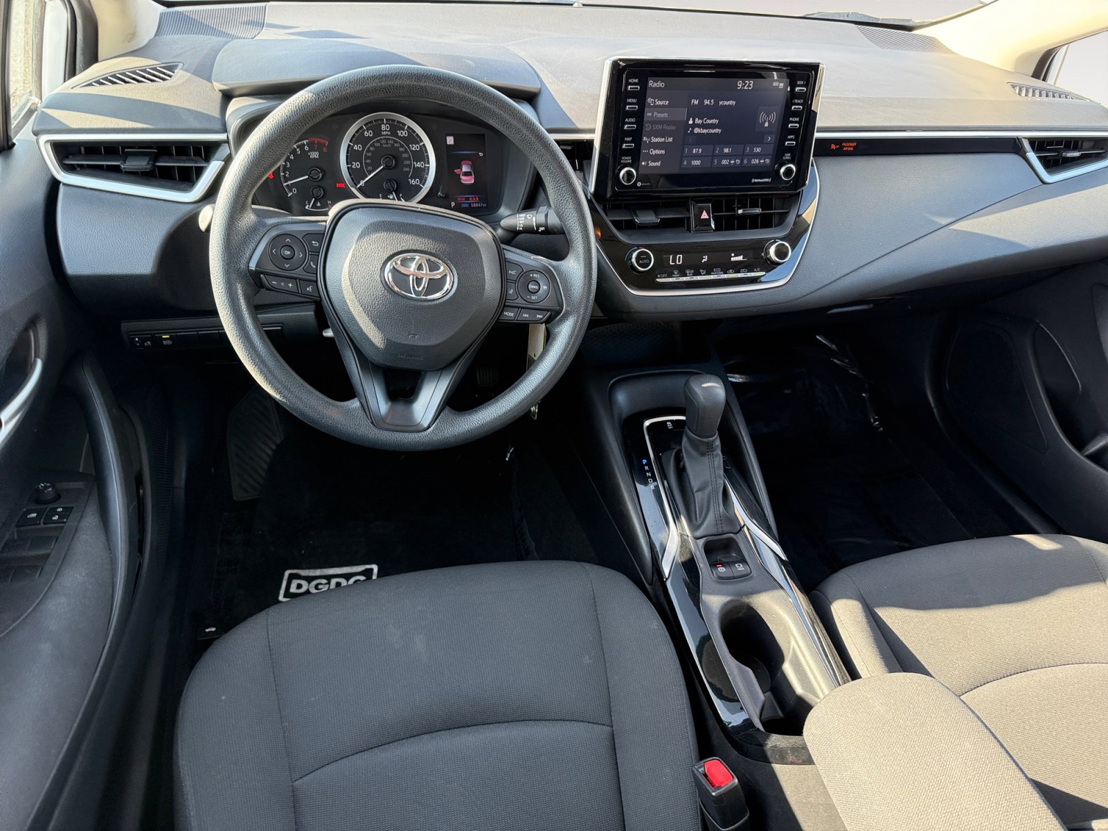 2021 Toyota Corolla LE photo 15