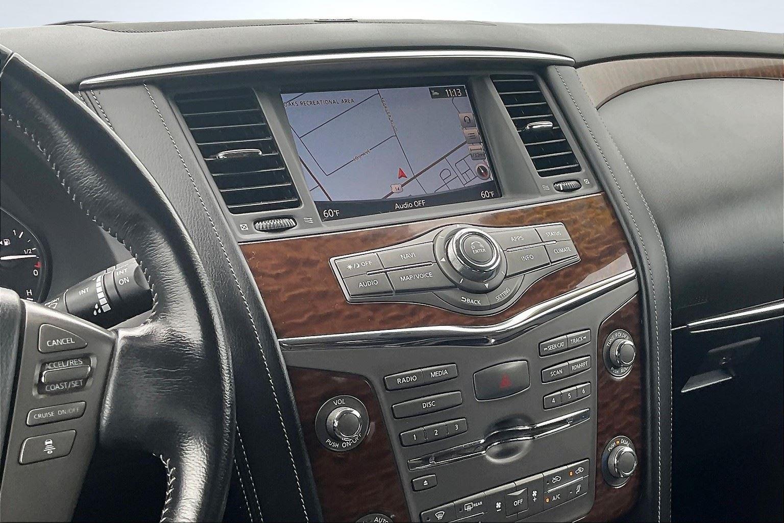 2019 Nissan Armada SV photo 5