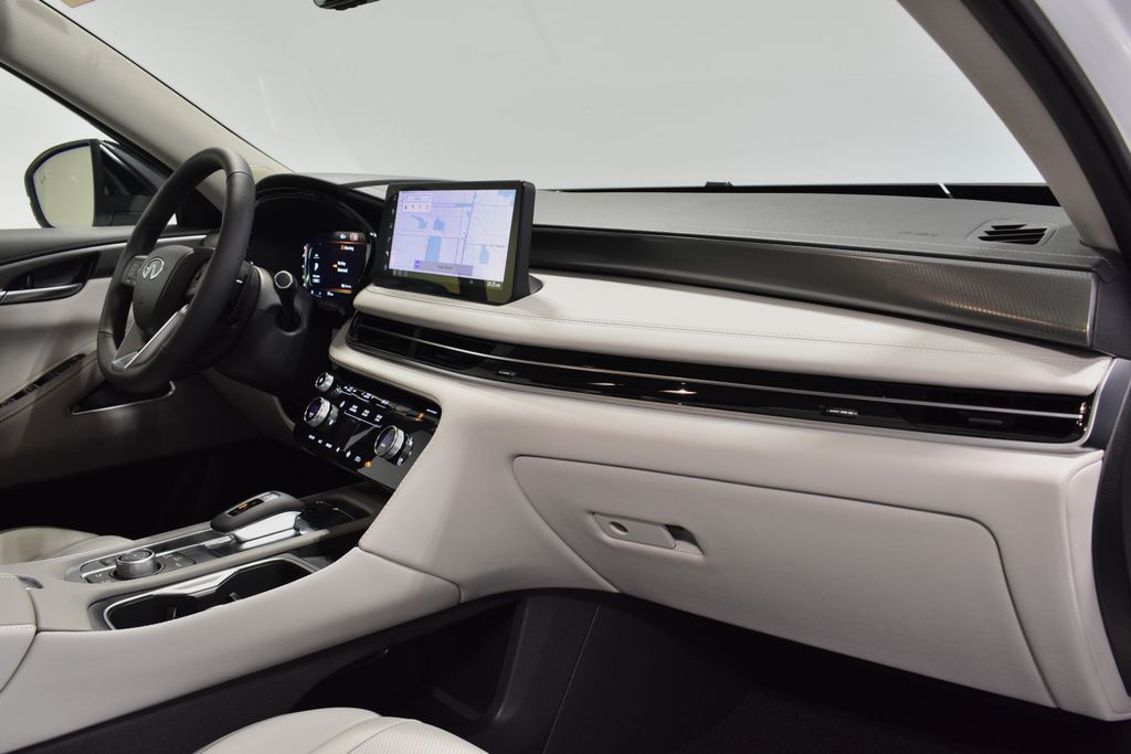 2026 Infiniti QX60 Luxe AWD photo 16