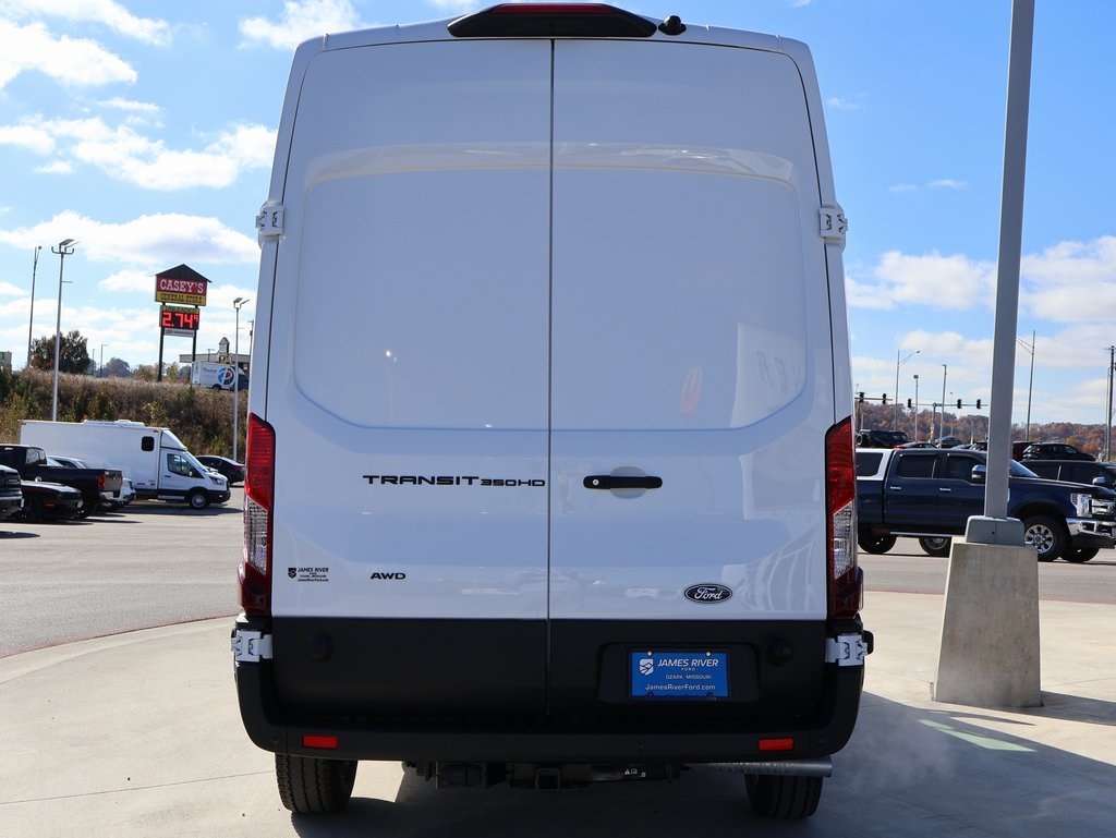 2026 Ford Transit Cargo photo 4