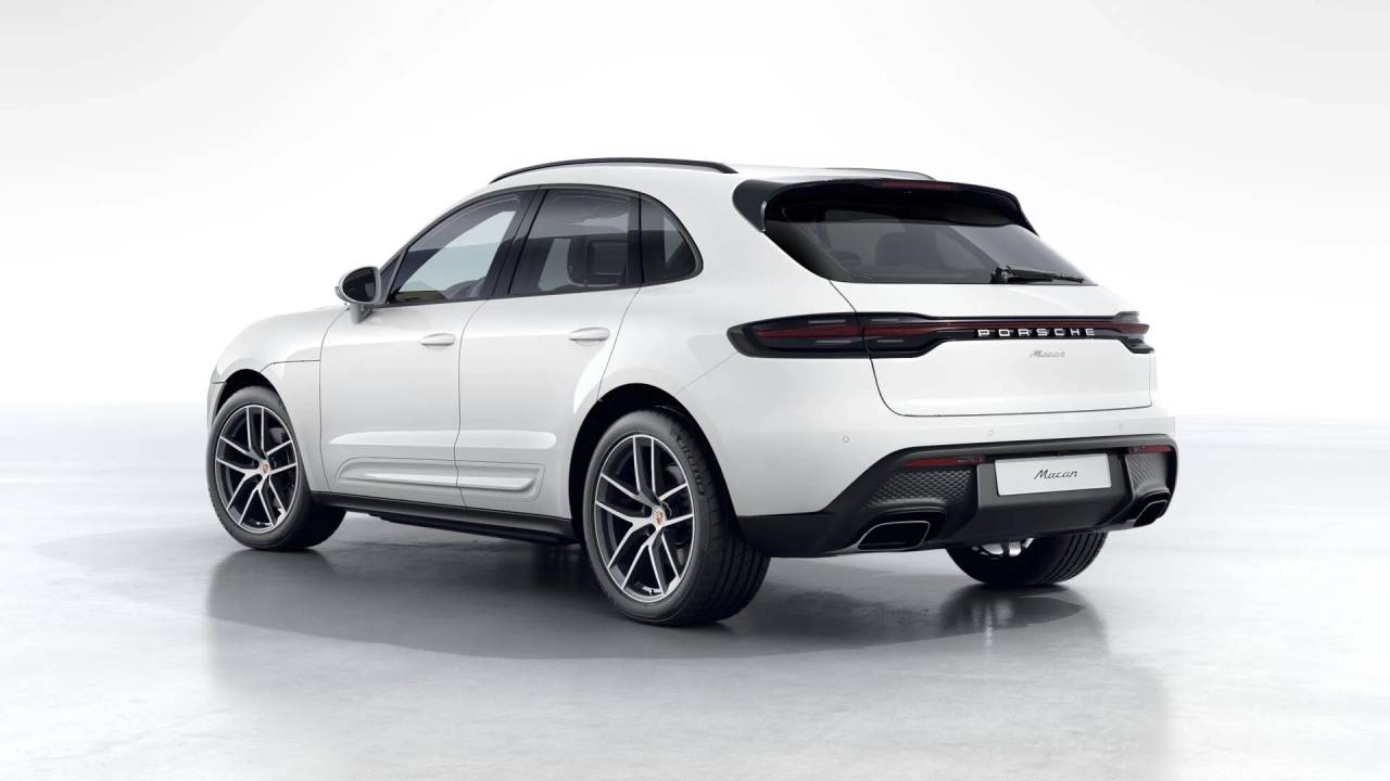 2026 Porsche Macan T photo 3