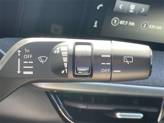 2025 Nissan Kicks SV photo 26