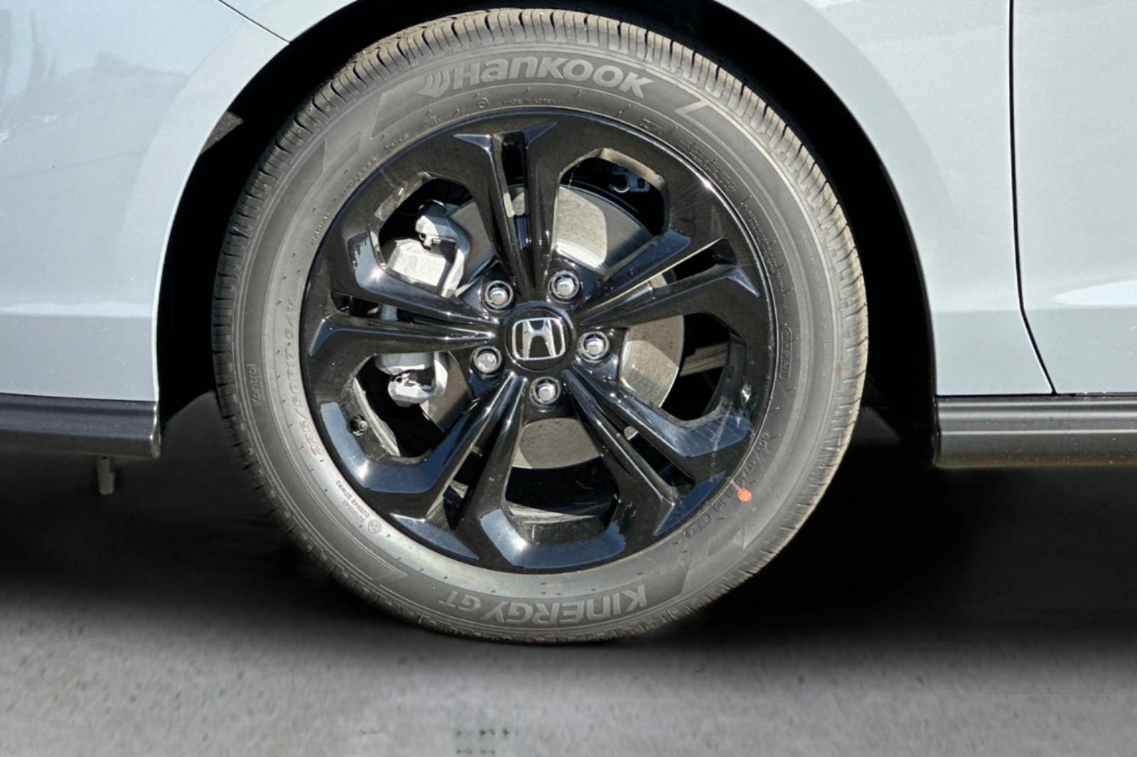 2025 Honda Accord SE photo 28