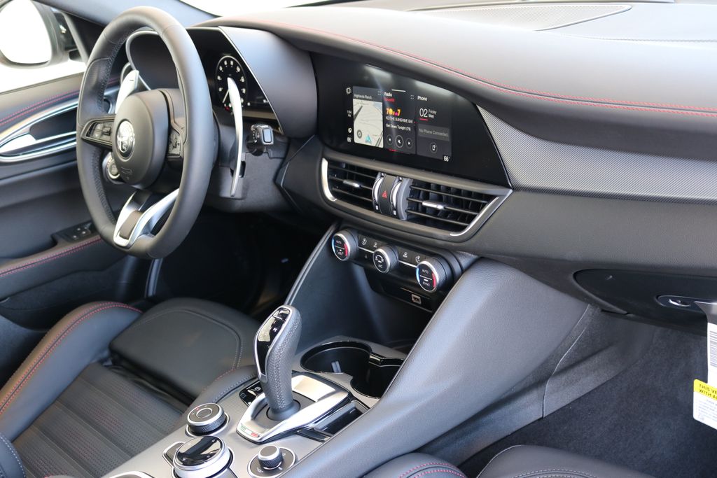 2025 Alfa Romeo Giulia SPRINT photo 22