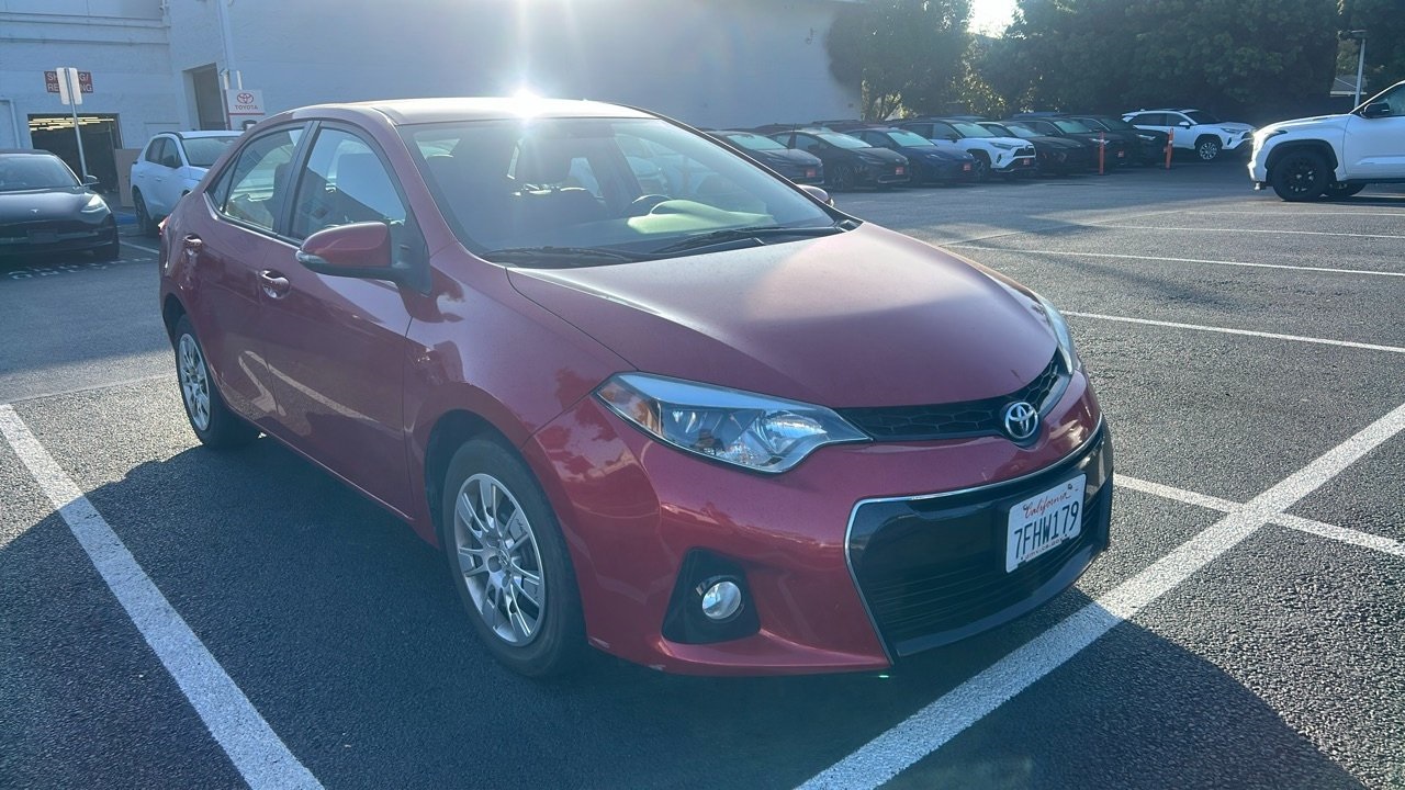 2014 Toyota Corolla S's photo