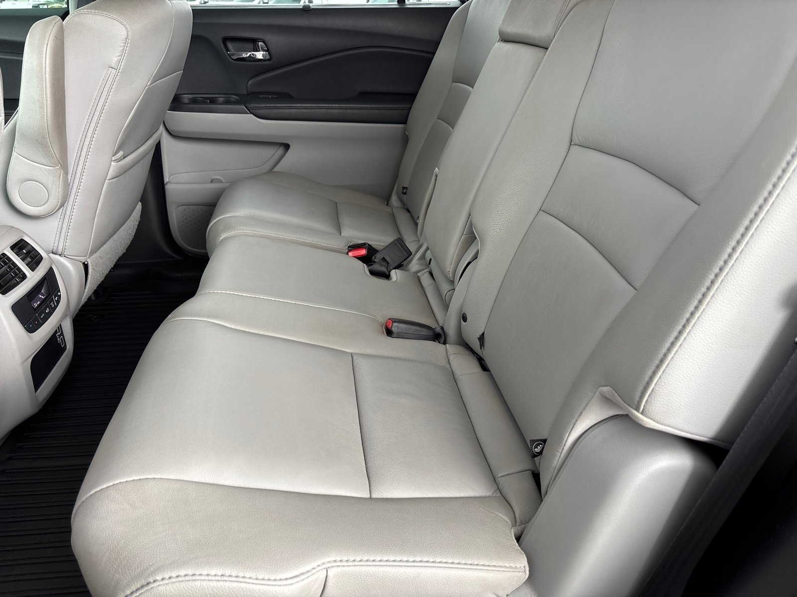 2022 Honda Pilot EX-L photo 25
