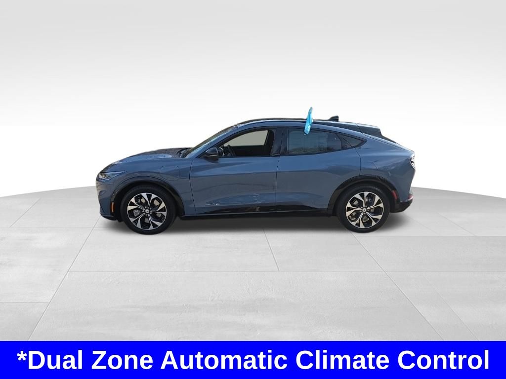 2023 Ford Mustang Mach-E Premium photo 4