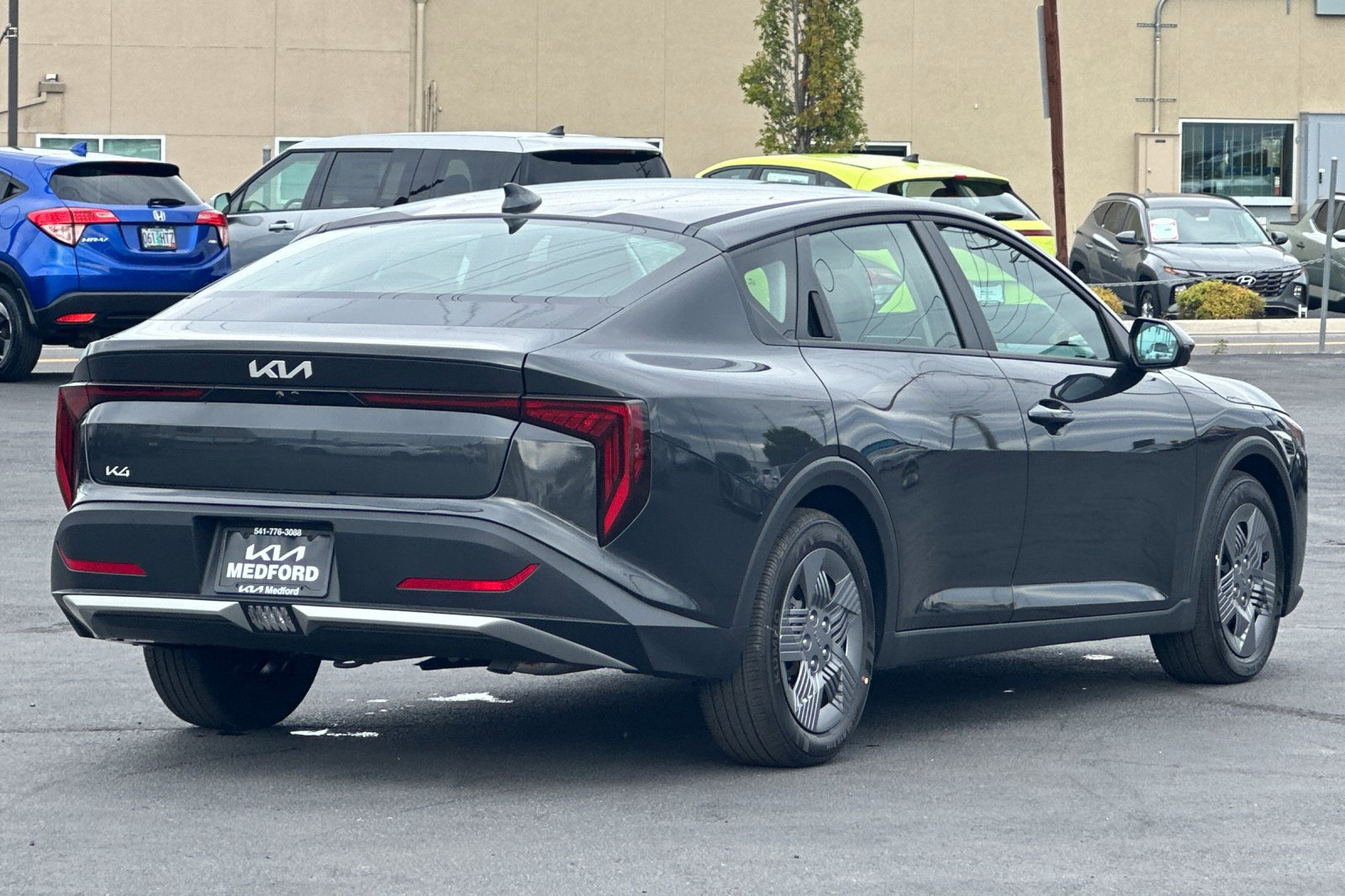 2025 Kia K4 LX photo 2
