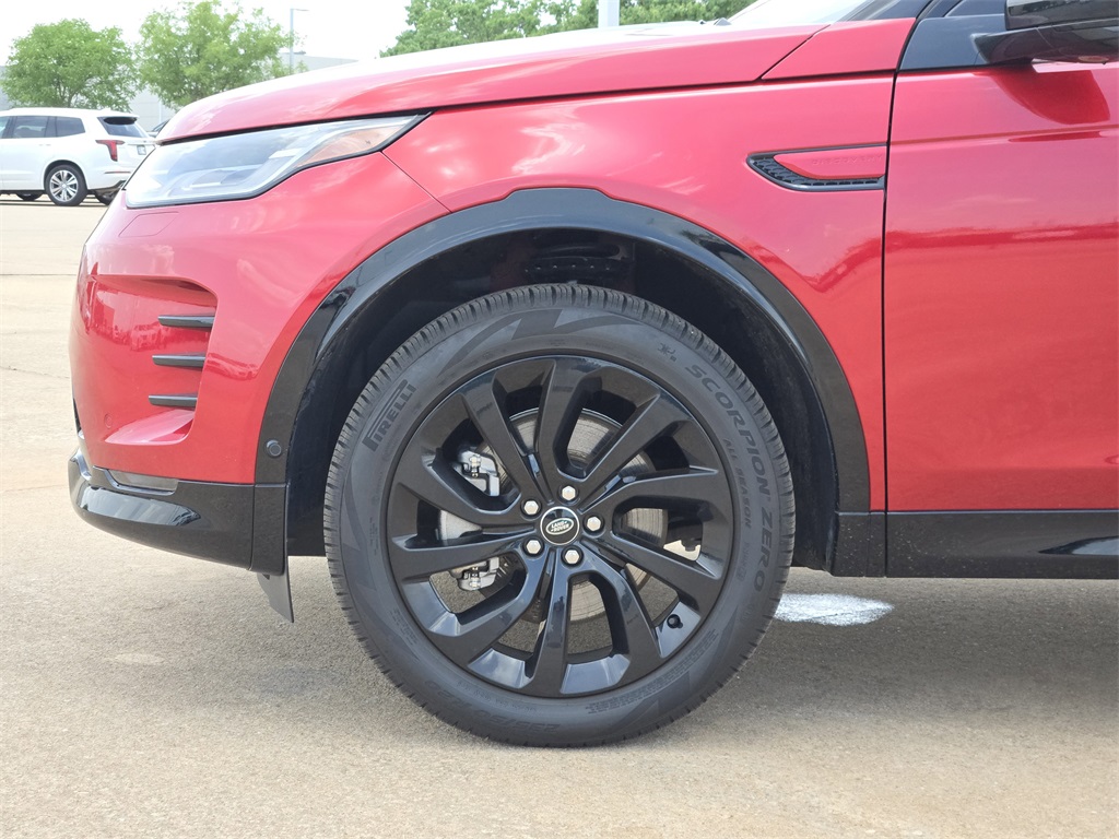 2025 Land Rover Discovery Sport SE photo 6