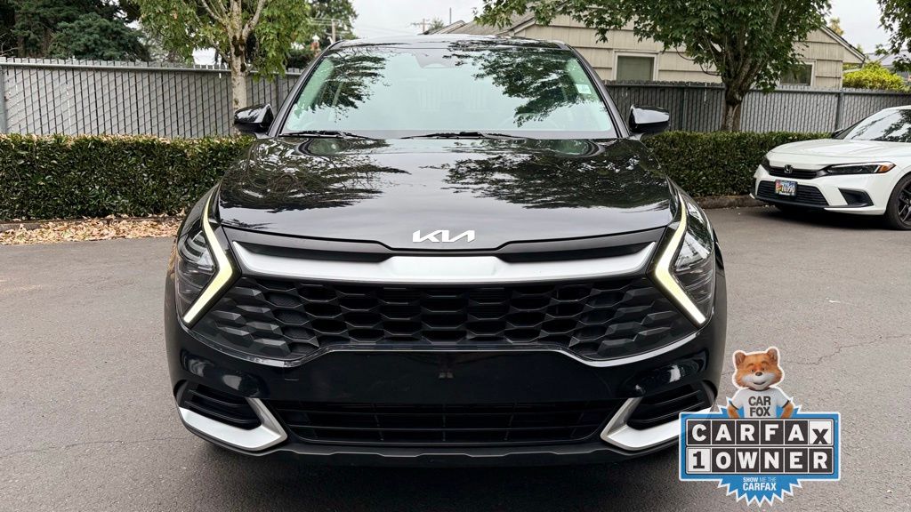 2024 Kia Sportage LX photo 2