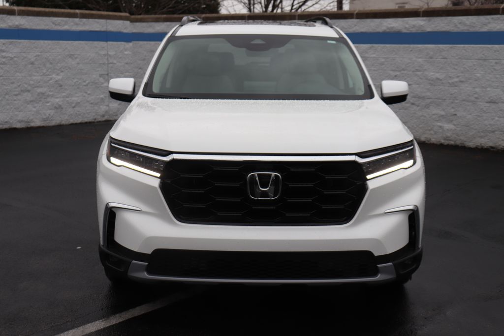 2025 Honda Pilot Touring photo 7