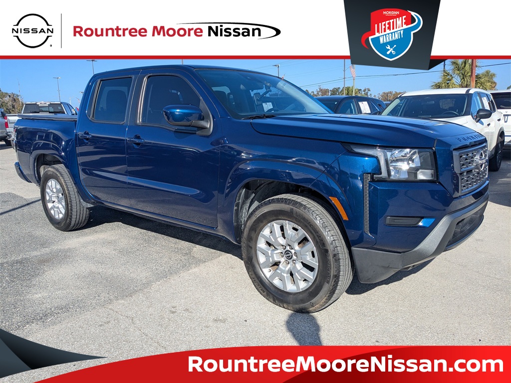 2022 Nissan Frontier SV's photo