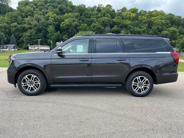 2025 Ford Expedition MAX photo 9