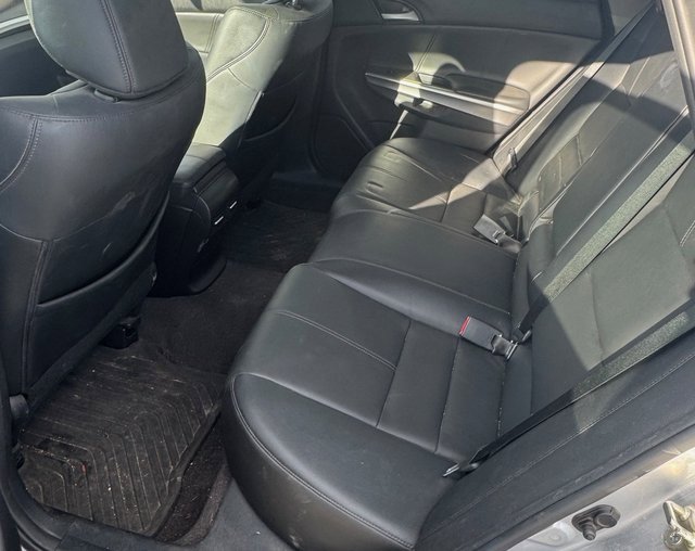 2015 Honda Crosstour EX-L V6 photo 3