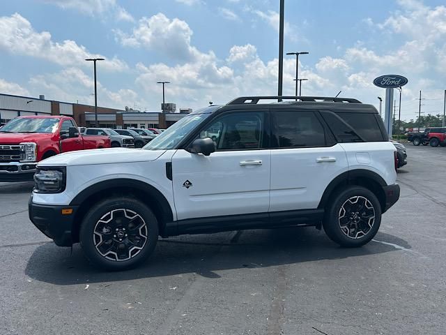 2025 Ford Bronco Sport Outer Banks photo 4