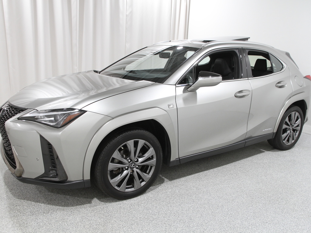 2022 Lexus UX F SPORT Premium photo 3