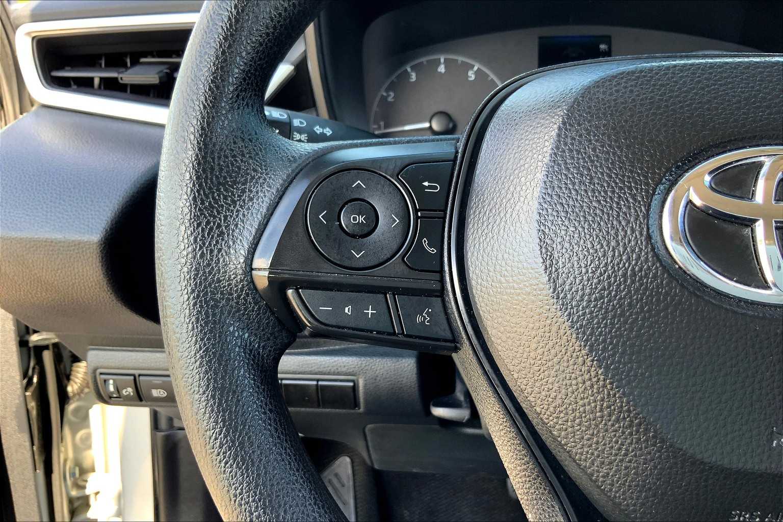 2024 Toyota Corolla LE photo 22