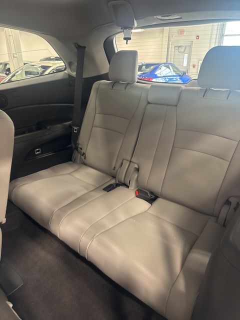 2016 Honda Pilot Touring photo 19