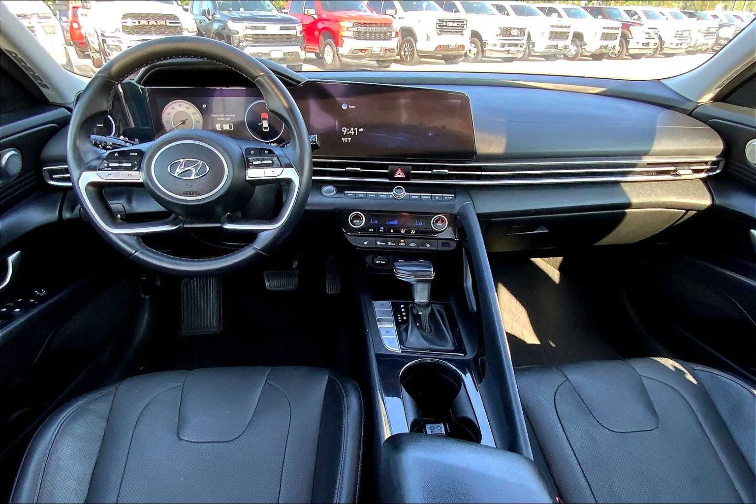 2021 Hyundai Elantra Limited photo 14