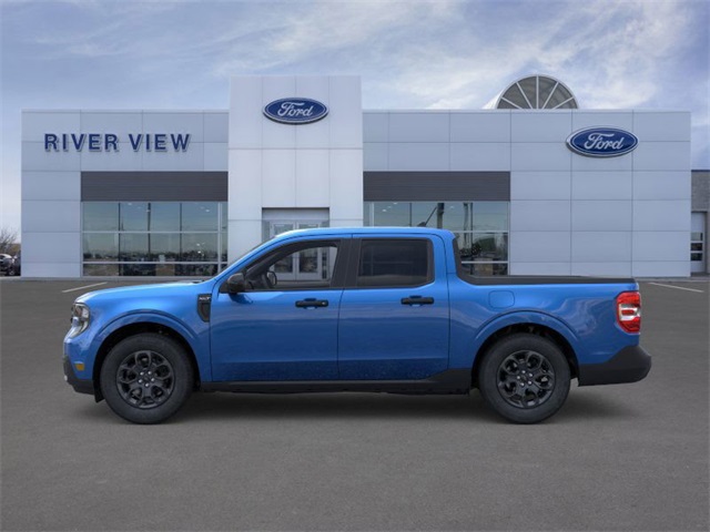 2025 Ford Maverick XLT photo 2