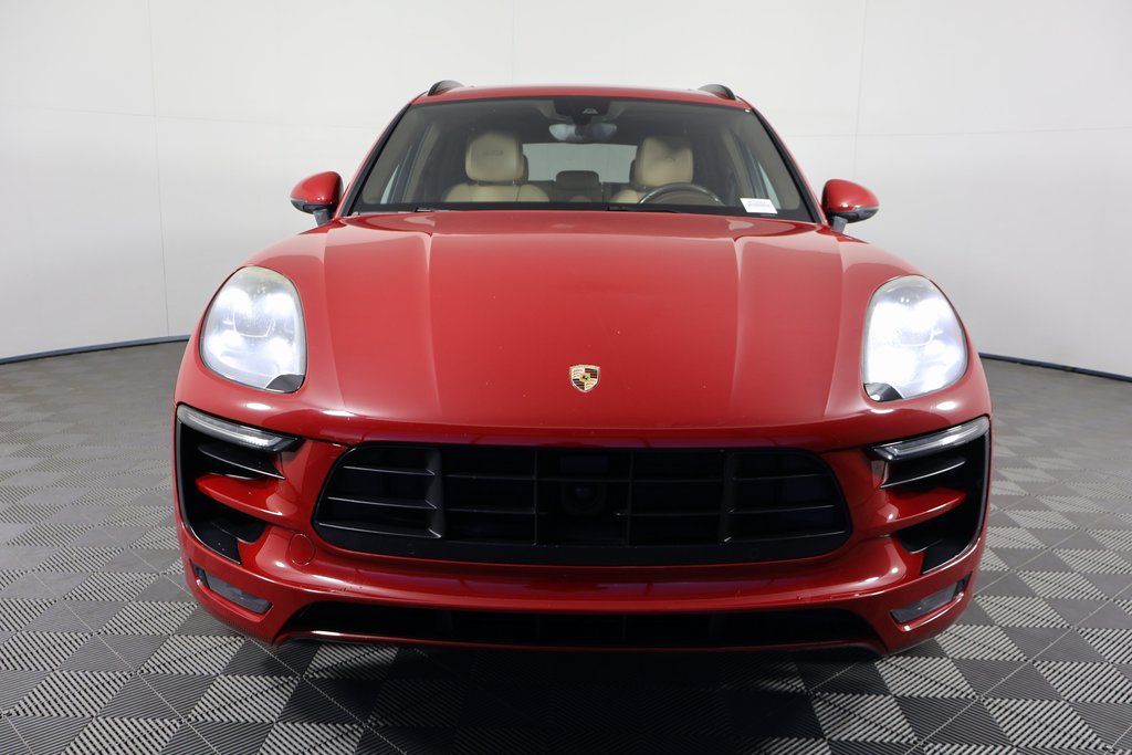 2017 Porsche Macan GTS photo 2