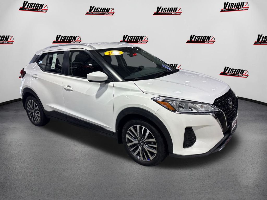 2024 Nissan Kicks SV photo 3