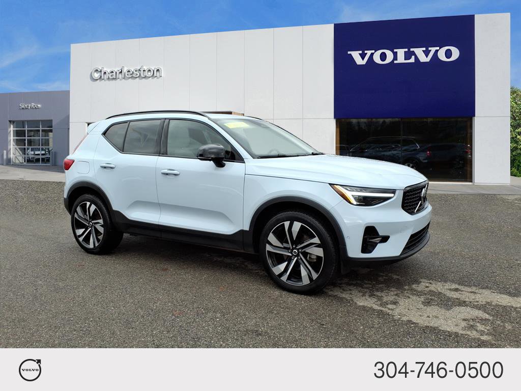 2024 Volvo XC40 Ultimate's photo