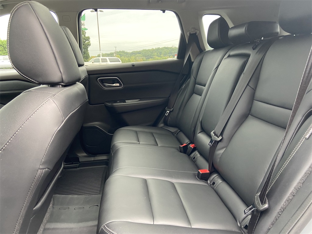 2021 Nissan Rogue SL photo 10