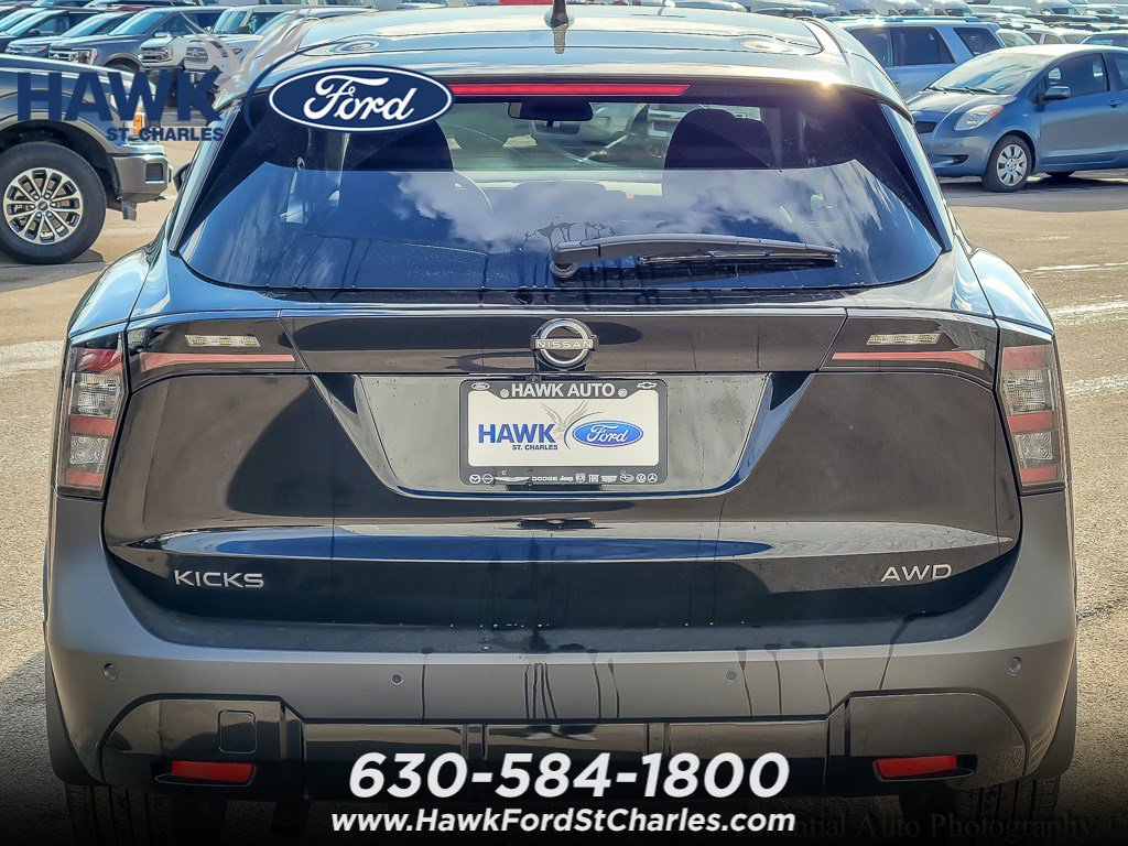 2025 NISSAN KICKS MPV - Image 4