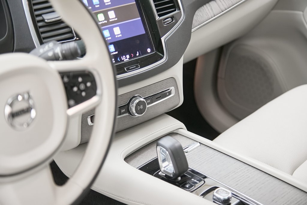 2023 VOLVO XC90 - Image 14