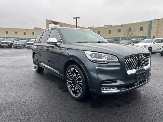 2020 Lincoln Aviator Black Label's photo