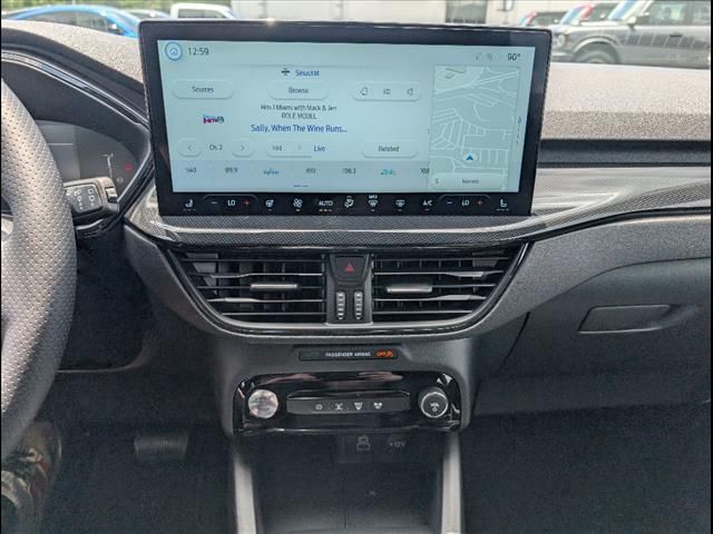 2025 Ford Escape Hybrid ST-Line photo 9