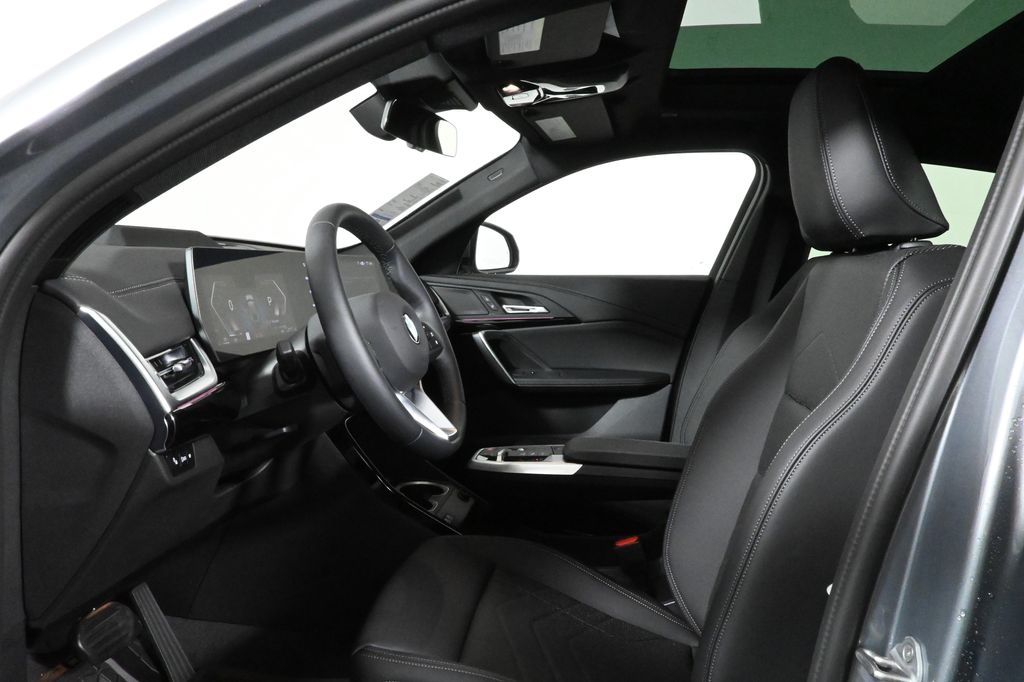 2025 Bmw X2 xDrive28i photo 3