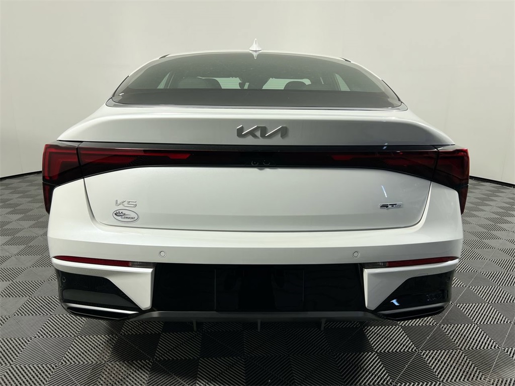 2026 Kia K5 GT-Line photo 4