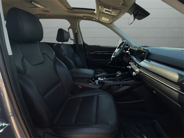 2025 Kia Telluride S photo 14