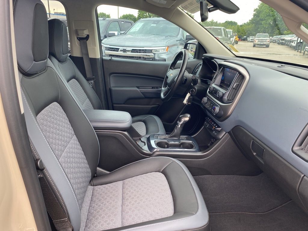2022 Chevrolet Colorado Z71 photo 16