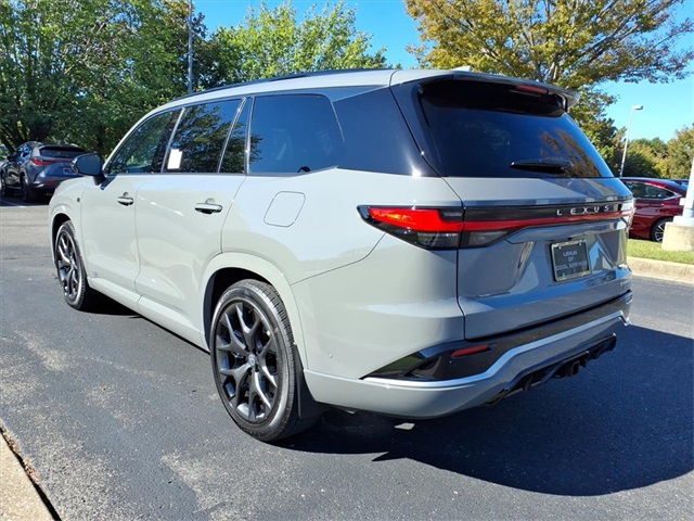 2026 Lexus TX 500h F SPORT Performance Premium photo 3
