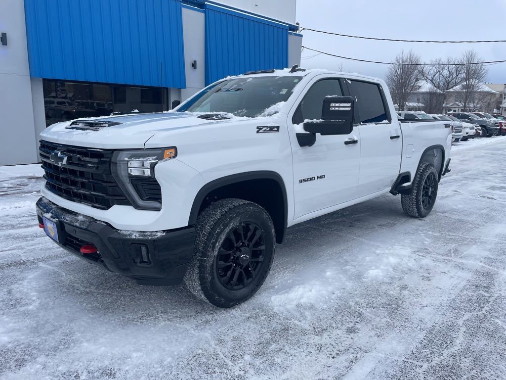 2026 Chevrolet Silverado 3500HD LT's photo